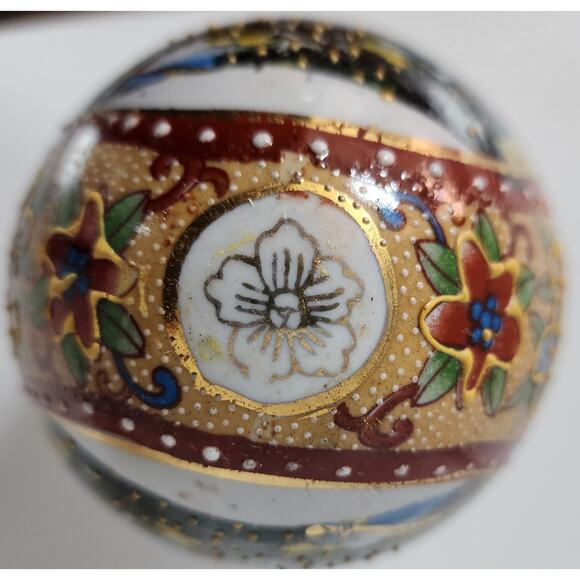 Japanese Porcelain Egg w/ Geisha Garden Scene Gold Gilt Raised Relief -Wood Base - Picture 13 of 16